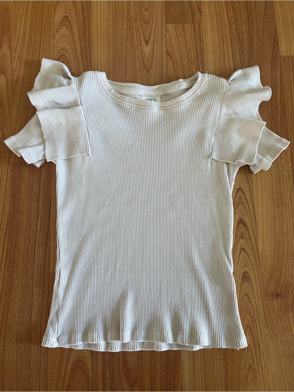 Zara Ribbed Short Sleeve Top with Ruffle Sleeves - cream